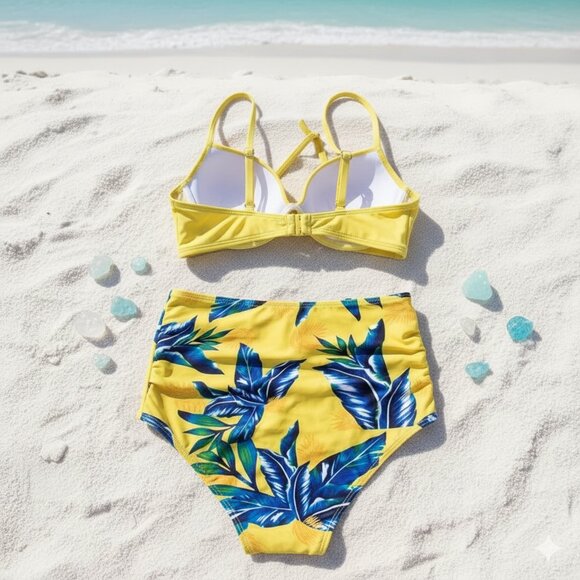 🆕 Leaf Print Yellow Bikini Set 👙 V Neck & High-Cut Bottom | Size Medium (6) - Picture 10 of 13